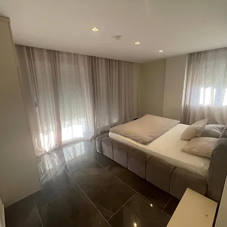 Willa T K Vills Evrenkoey